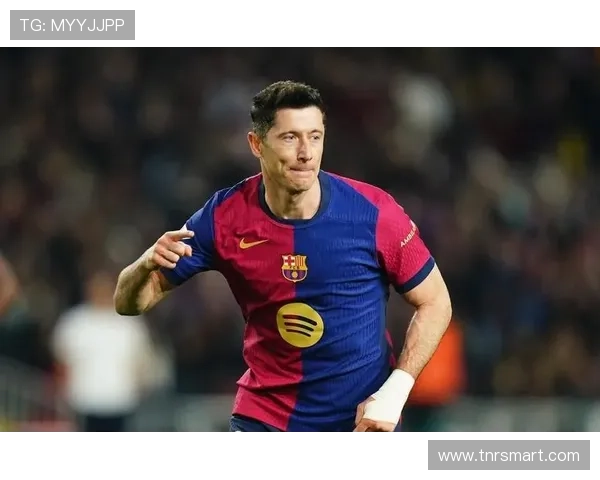 那些身材偏胖却依然在球场闪耀的传奇足球巨星